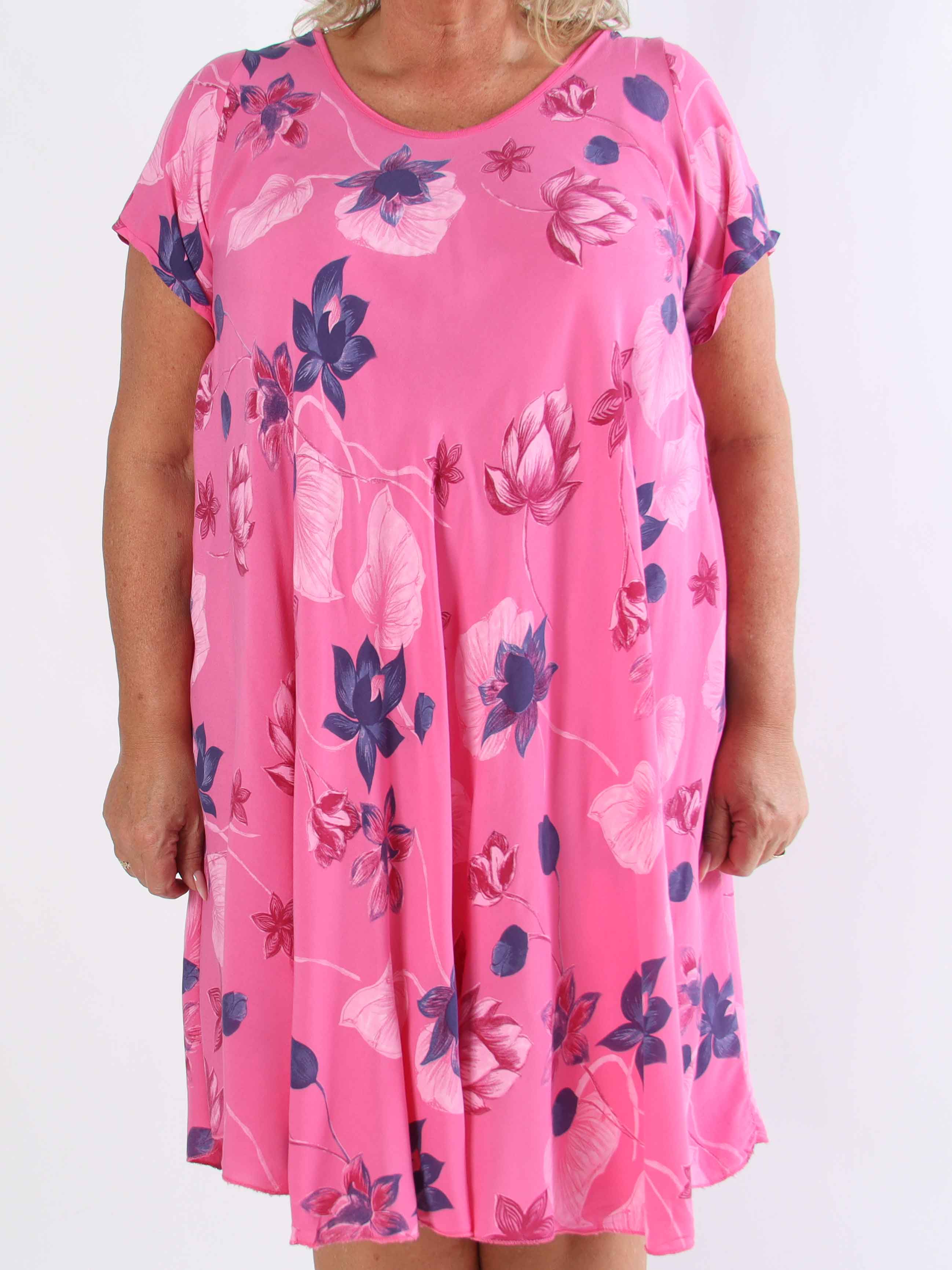 Bora - Söt tunikaklänning i bomull med blommigt tryck i plusstorlek